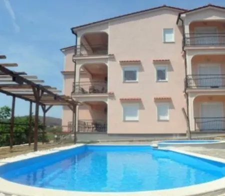 Apartment Leona